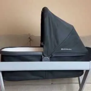 How to clean uppababy bassinet ?